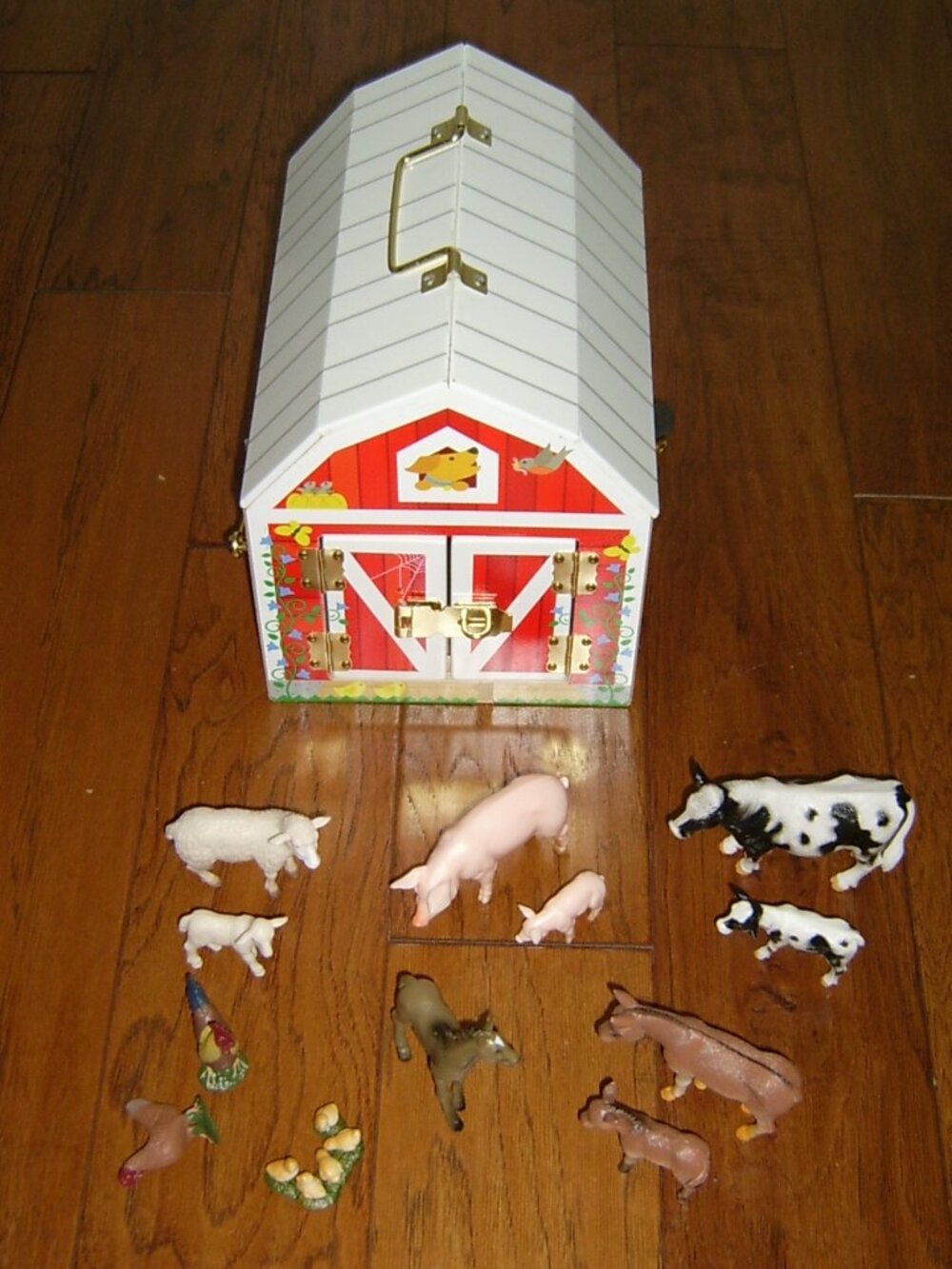 Melissa & Doug Wooden Latches Barn Toy, Animals (+ Extra) EUC